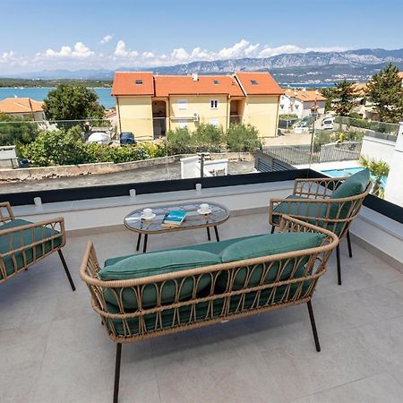 Villa Manhattan Dobrinj Exterior photo