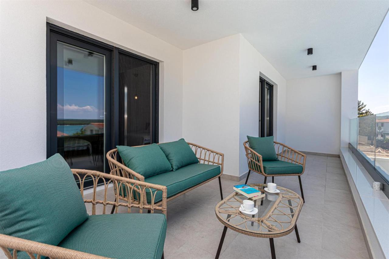 Villa Manhattan Dobrinj Exterior photo